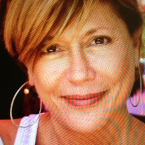 Other - Meet your posher Lisa